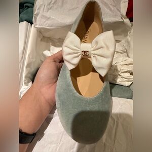 New with Box 2024 interlocking CC logo ballet fats- Blue